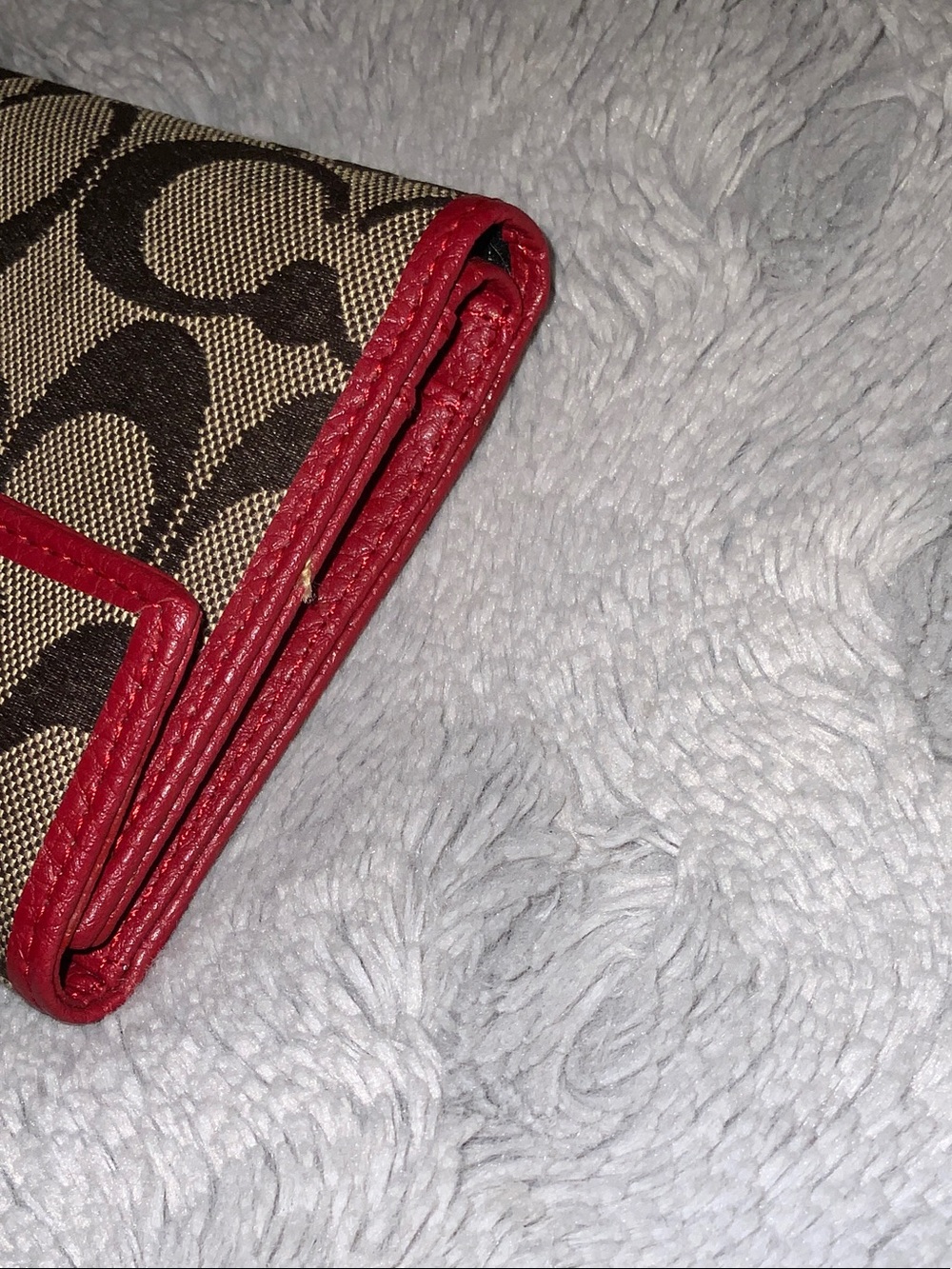 Coach Brown Signature Canvas Card Holder with Red Trim - Picture 4 of 8